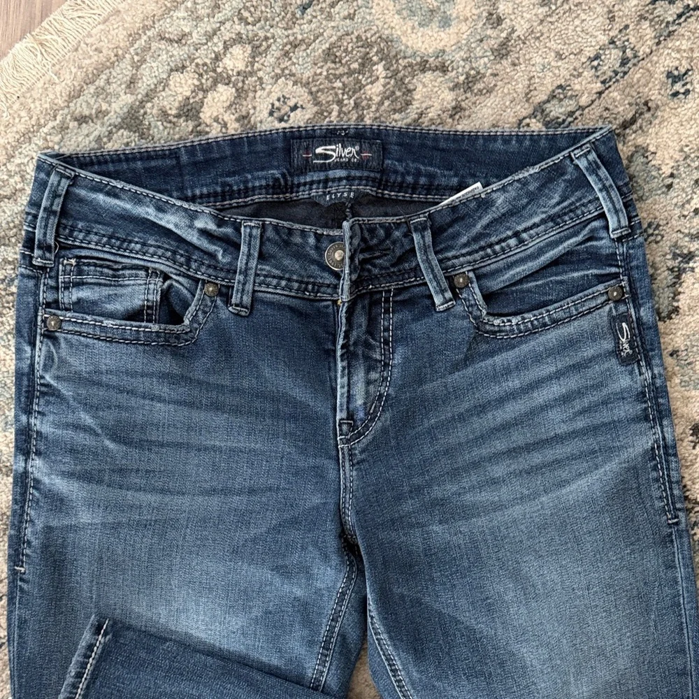 Silver brand Women's Deep Indigo Skinny Jeans - Picture 2 of 5